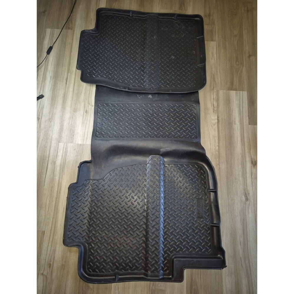 Husky Model 6135 Front Floor Liners Driver Passenger Side Black Used Truck Mats